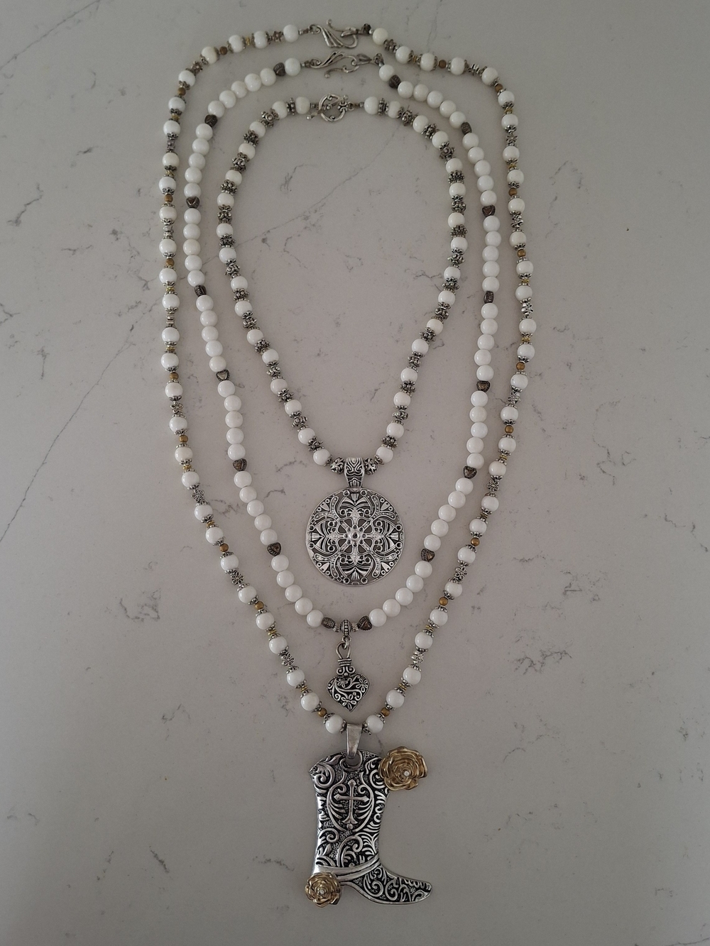 3-Pc Handcrafted Western Boho White Stone Necklace Set Cowboy Boot EUC